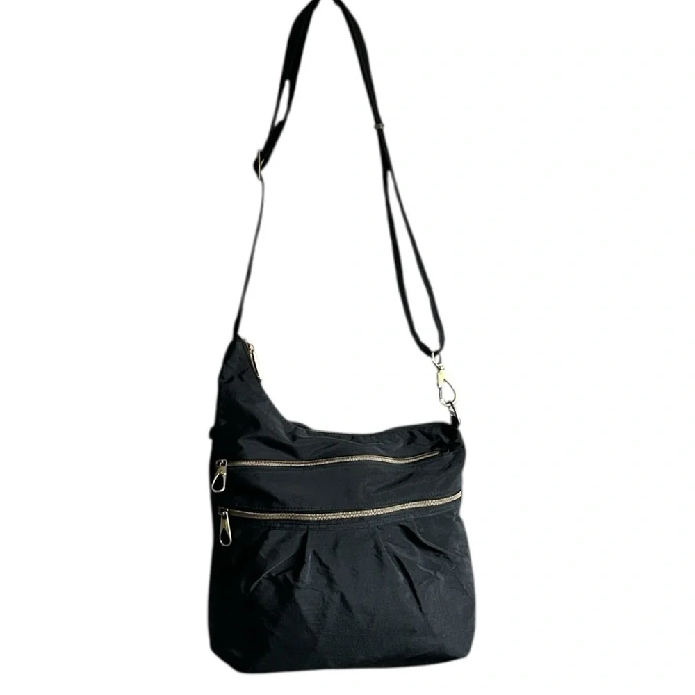 Travelon Anti-Theft Signature 3 Compartment Crossbody Bag in Black - Picture 4 of 11